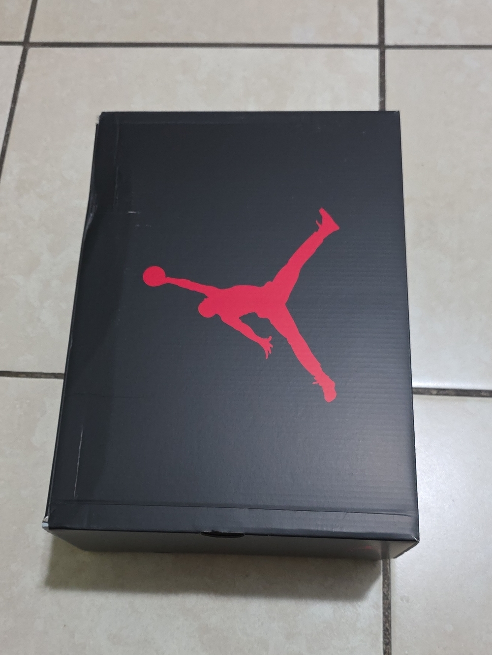 Empty Shoe Box - Picture 4 of 7